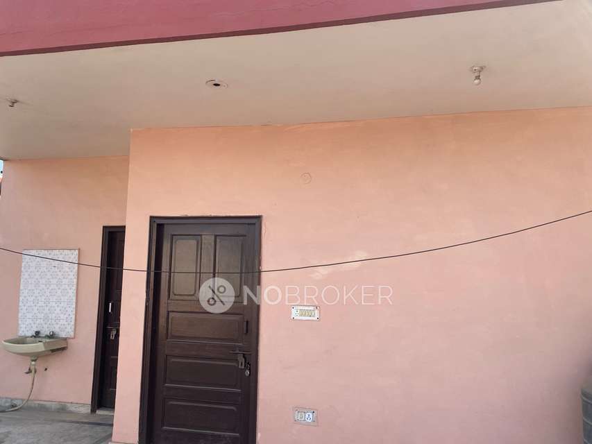 1 RK House for Rent  In Sector 8