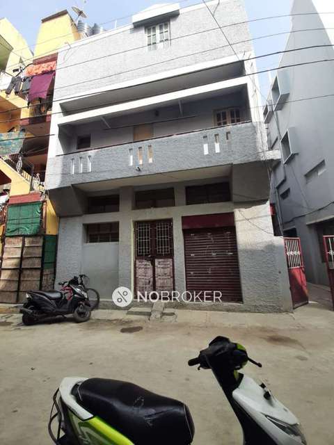 Single Room for Male In 3 BHK  In Vinayaka Nagar