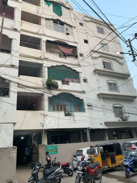 2 BHK Flat In Ramkot For Sale  In Ramkoti, King Koti