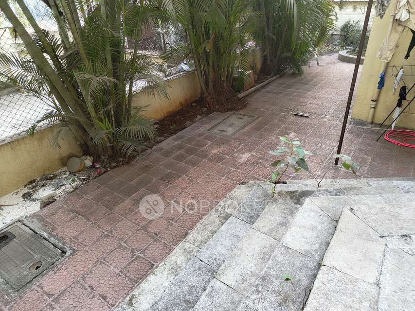 Shared Room for Male In 3 BHK  In  Garden Estate In Aundh