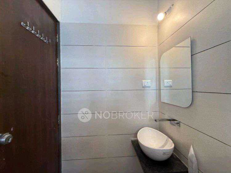 2 BHK Flat In Yashoda Trident 9 for Rent  In Sus