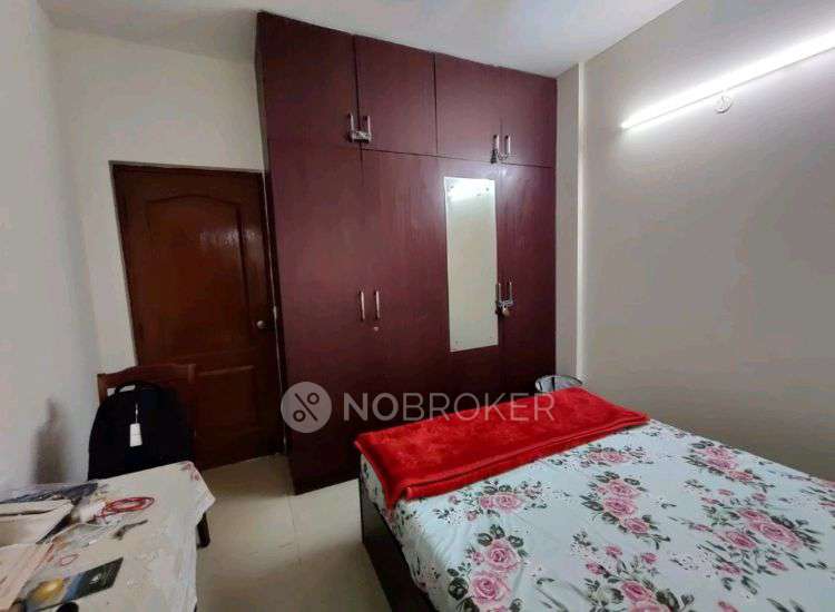 Single Room for Female In 3 BHK  In Puravankara Purva Fountain Square In Marathahalli