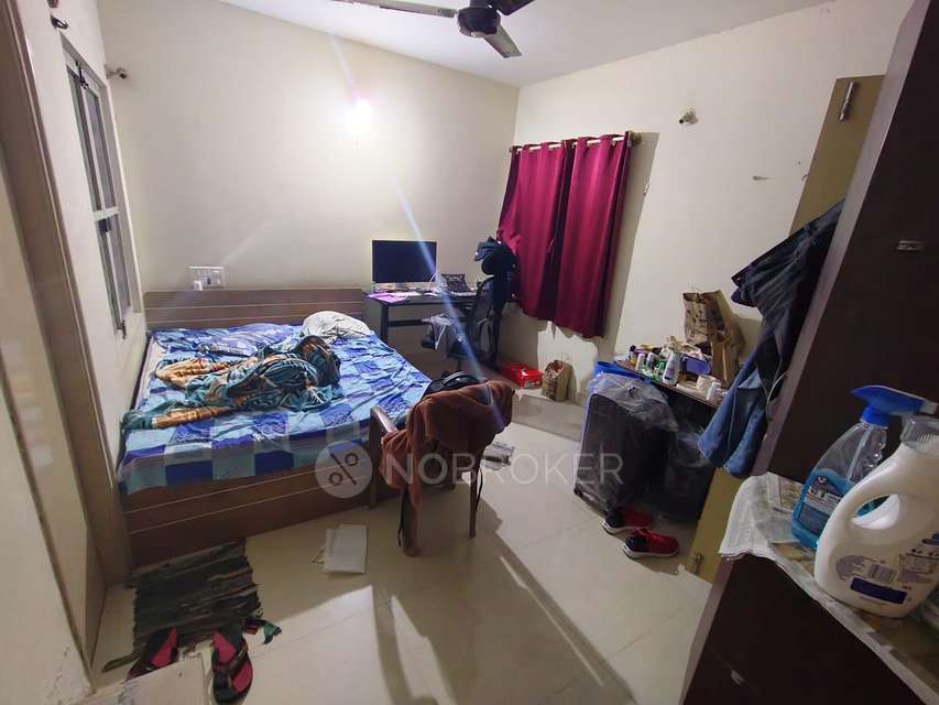 Single Room for Male In 3 BHK  In Shriram Spandhana, Challaghatta In Shriram Spandhana Apartments