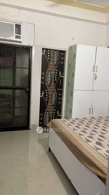 PG for Boys in Knowledge Park Ii