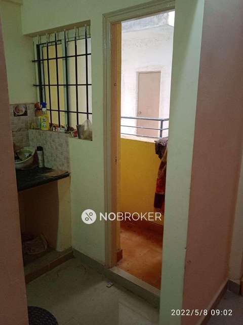 1 BHK Flat In Prabhavathi Paramount Block A For Sale  In Electronic City