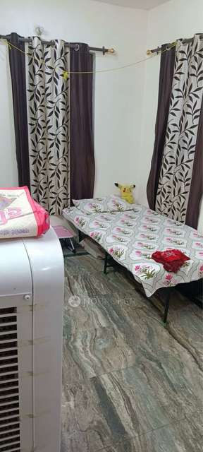 Single Room for Female In 1 BHK  In Dda Flats In Motia Khan