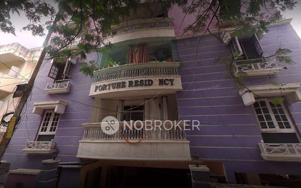 2 BHK Flat In Fortune May Field Residency For Sale  In New Malakpet