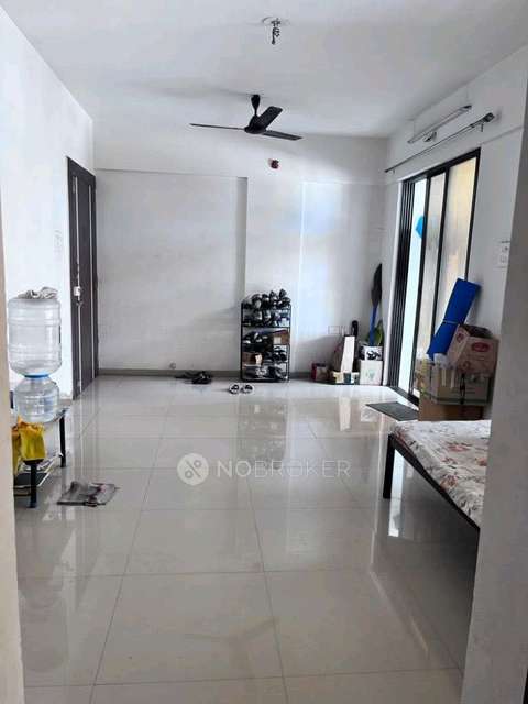 Single Room for Female In 2 BHK  In Oxford Olympia Society In Oxford Olympia Society B-wing, Oxford Olympia Society, Bhumkar Nagar, Wakad, Pimpri-chinchwad, Maharashtra 411057, India