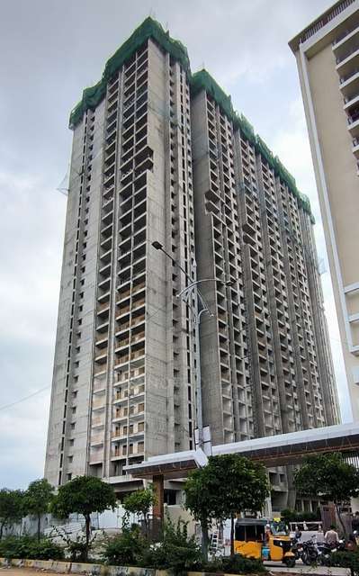 2 BHK Flat In Vasavi Crown East, Uppal For Sale  In Uppal