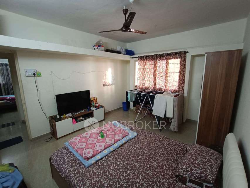 Single Room for Female In 2 BHK  In Shivnandan Society, Left Bhusari Colony In  Kothrud,