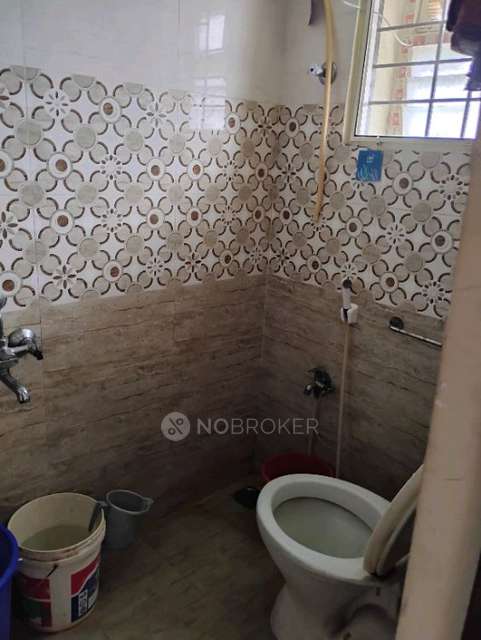 2 BHK Flat In Apartment  For Sale  In Pozhichalur