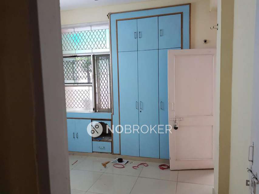 2 BHK Flat In Shivalik Apartments For Sale  In I.p.extension