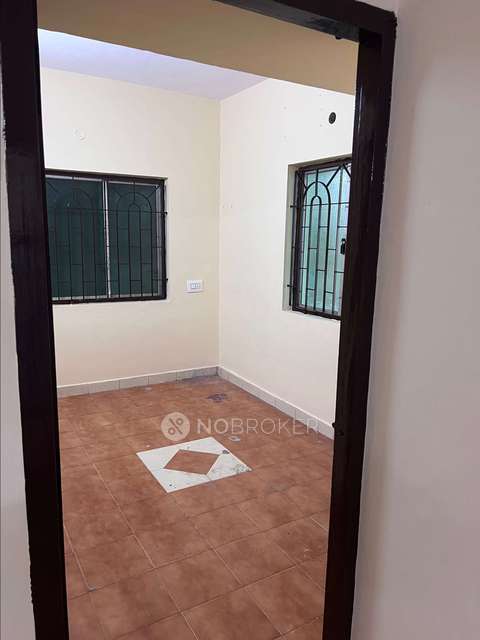 2 BHK Flat In Kasi Apartment For Sale  In Choolaimedu