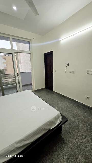 PG for Boys in Sector 38