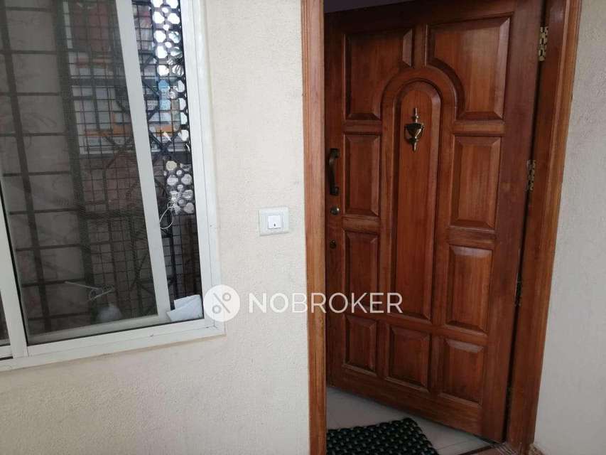 4+ BHK Flat For Sale  In Kammanahalli