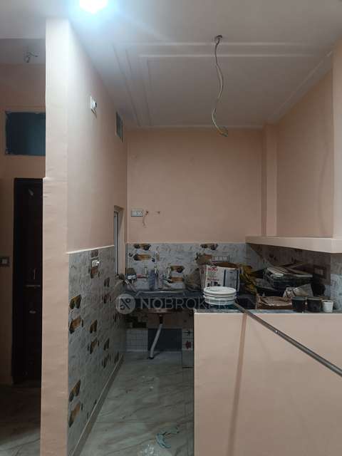 1 BHK House for Rent  In Sector 63 A