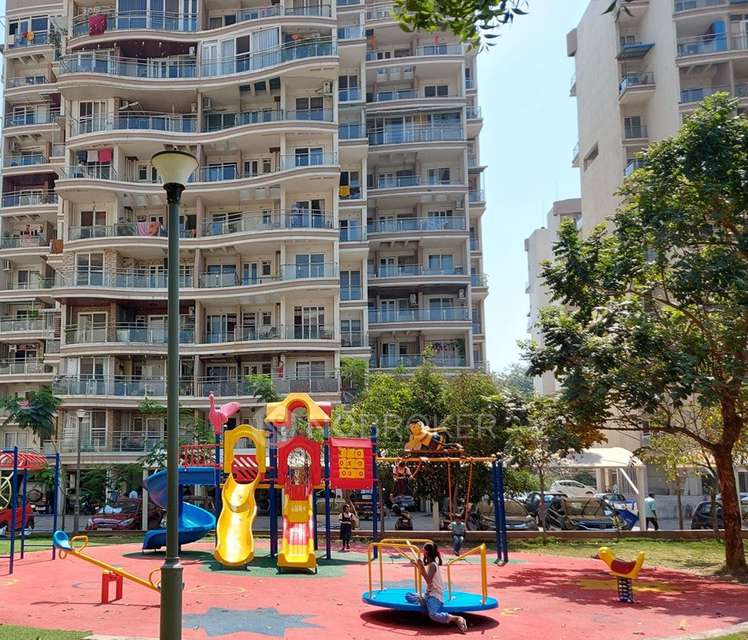 1 BHK Flat In Leisure Town Society  for Rent  In Amanora Aspire Towers