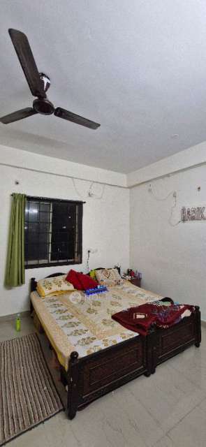 Single Room for Female In 3 BHK  In Rajitha Residency ,gowlidoddy In Gowlidoddy