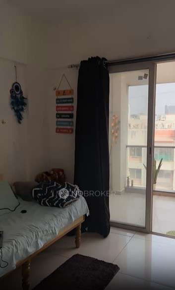 Single Room for Female In 3 BHK  In Vandana Residency