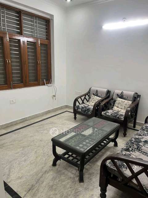 Single Room for Male In 3 BHK  In Sector 63a, D Block In J9fw+w8j, Sector 63 A, Noida, Chotpur, Uttar Pradesh 201309, India