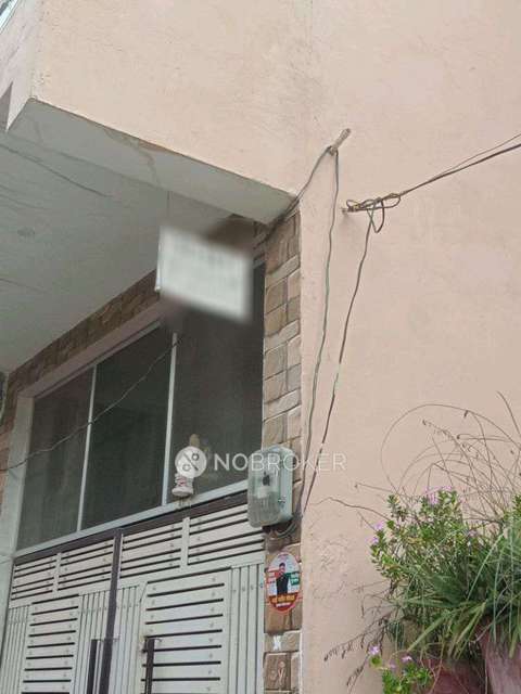 1 BHK House for Rent  In Sector 5