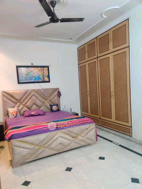 4+ BHK Flat In Shivaji Enclave Vishal Enclave For Sale  In Tagore Garden Extension, Delhi