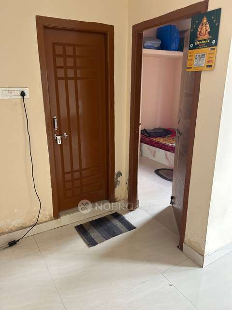 Single Room for Male In 2 BHK  In Standalone Building  In Manikonda