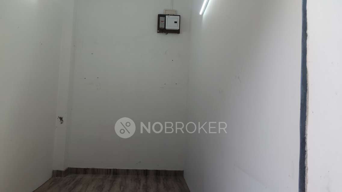 Shop in Saligramam, Chennai for Rent 