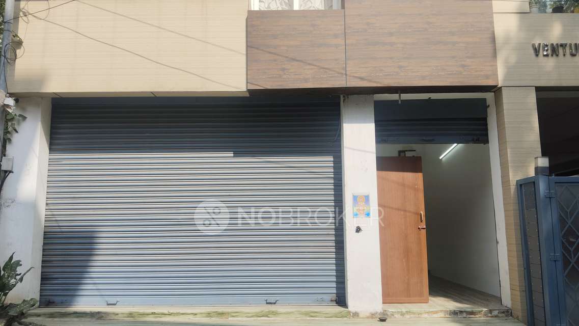 Shop in Saligramam, Chennai for Rent 