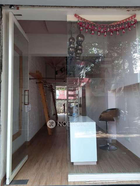 Shop in  Model Town, Delhi for sale 