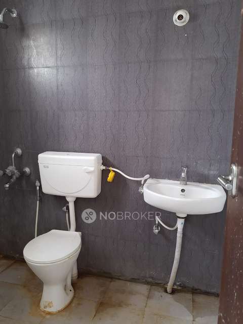 2 BHK Flat In Nd Laurel, Varthur For Sale  In Varthur