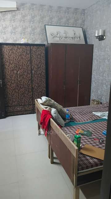 1 BHK House for Rent  In  New Friends Colony