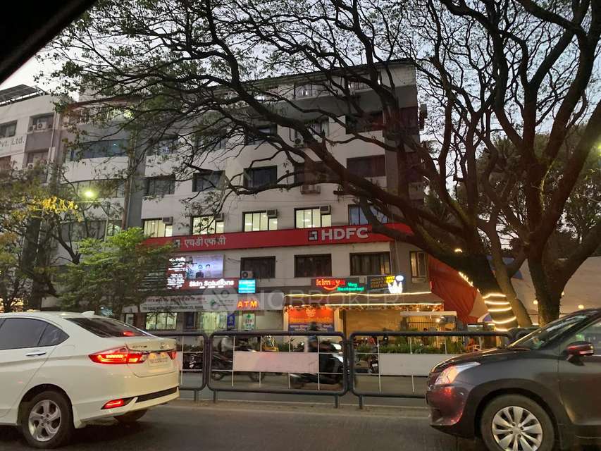 Single Room for Female In 1 BHK  In Hermb Apartement In Kimaya Veg Restaurant