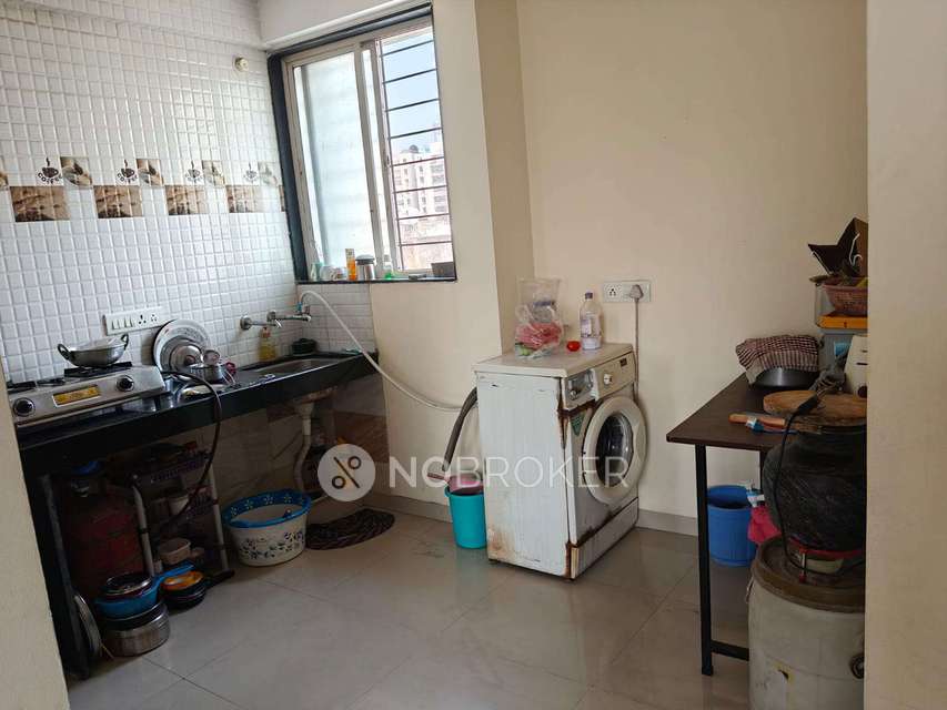 Shared Room for Female In 1 BHK  In Pushkar Prem,gokul Nagar In Katraj