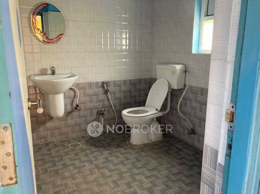 2 BHK Flat In Hima Sai Lake View Towers For Sale  In Hima Sai Lake View Towers