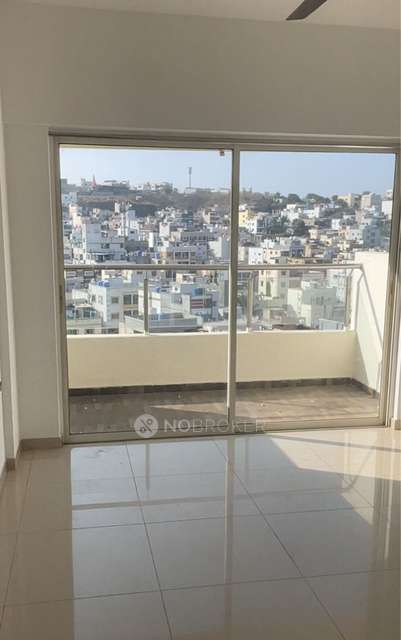 Shared Room for Female In 2 BHK  In Kolte Patil Three Jewels In Katraj - Kondhwa Road