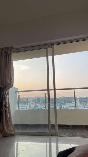 Shared Room for Female In 2 BHK  In Kolte Patil Three Jewels In Katraj - Kondhwa Road