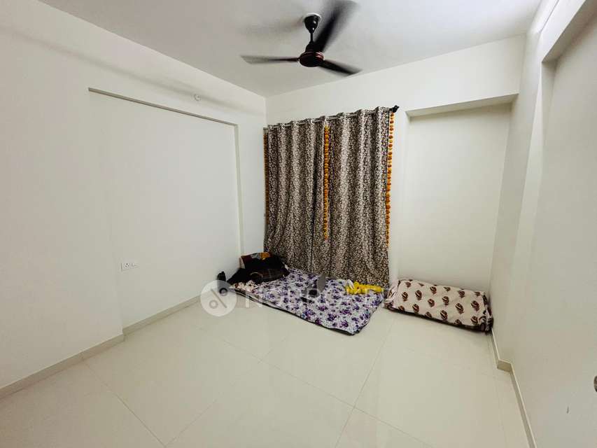 2 BHK Flat In 32 Pinewood Drive for Rent  In Hinjewadi