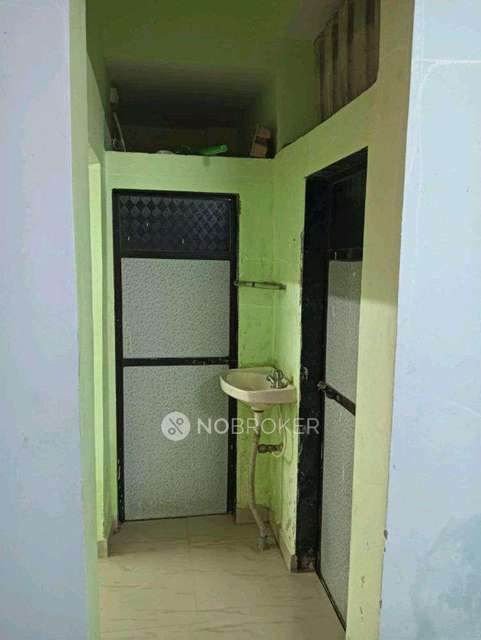 1 RK Flat In Salubai Sankul For Sale  In Nandivali Gaon