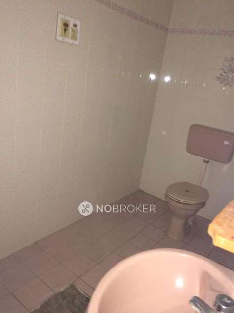 4+ BHK Flat In Standalone Building  For Sale  In Banashankari