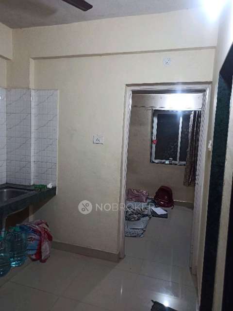 Shared Room for Female In 1 BHK  In Chaitanya Nagar,kothrud In Kothrud Bus Stand Road