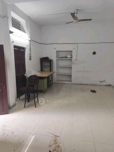 Godown/Warehouse in Moosarambagh Metro Station, Hyderabad for Rent 