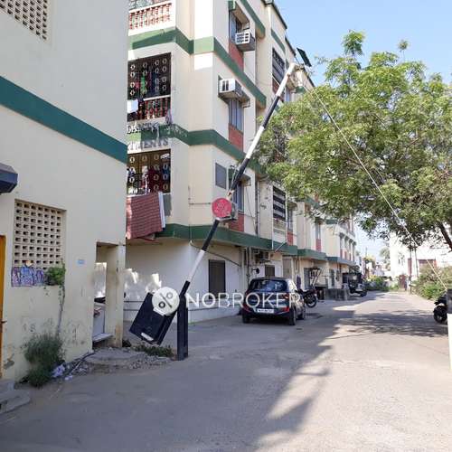 3 BHK Flat In Vasanth Apartment For Sale  In Velachery