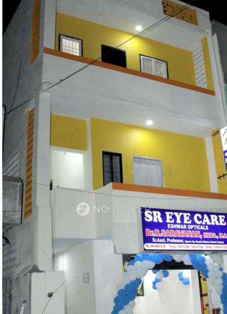 Shop in West Jafferkhanpet, Chennai for Rent 