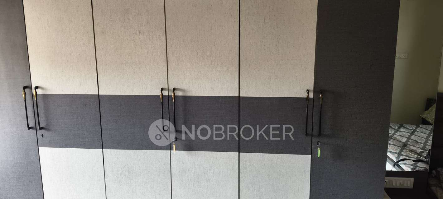 1 BHK Flat In Ramkutir Building For Sale  In Ghatkopar West