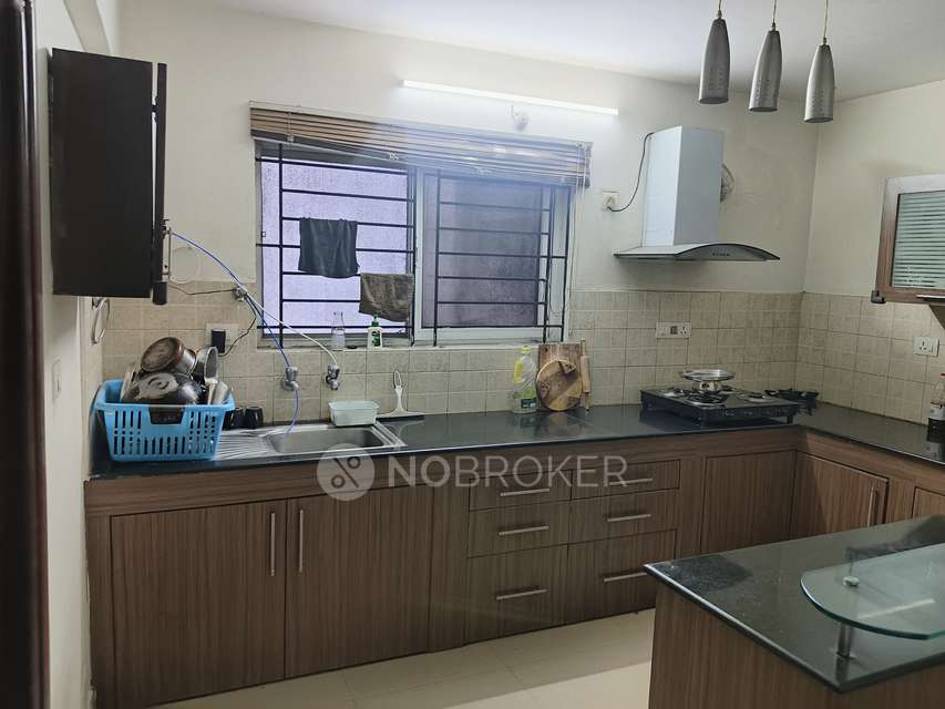 3 BHK Flat In Aditya Dsr Lake Side for Rent  In Gachibowli