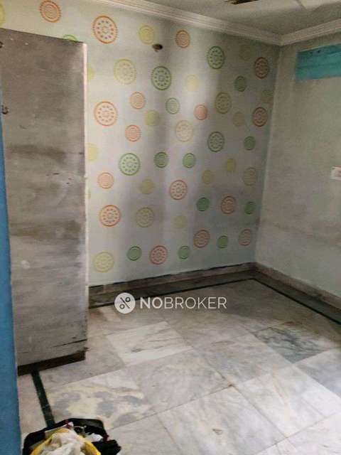 2 BHK Flat For Sale  In West Vinod Nagar