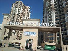 Shop in Gaur City 2, Greater_noida for sale 