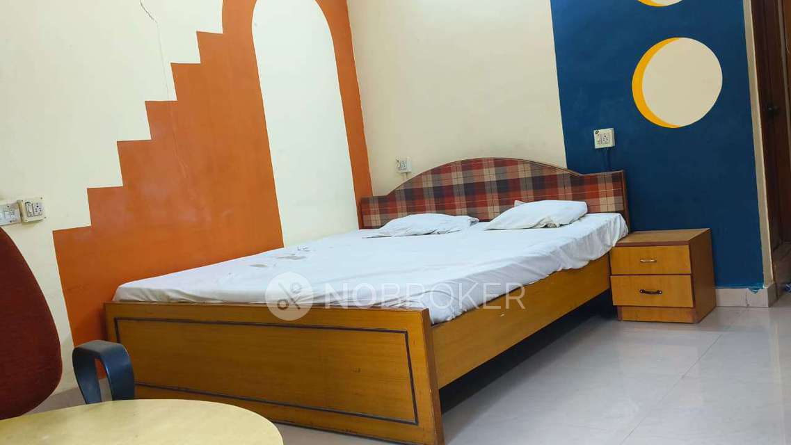 PG for Girls in Jaffarkhanpet