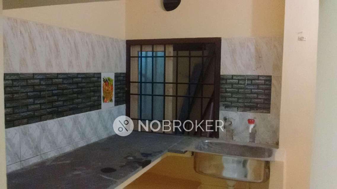 2 BHK Flat In Selvameenaapartments For Sale  In Koyambedu
